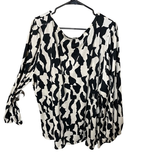 Ava & Viv Top Womens 4x Sweetheart Neck Tie-Front Black Cream Academic - Picture 2 of 6